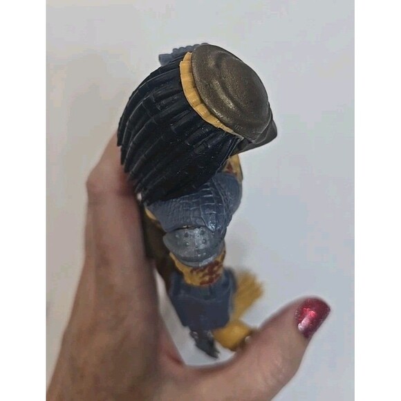 Hunter Series City Hunter Predator 7" Lanard Action Figure 2020 - Picture 7 of 8